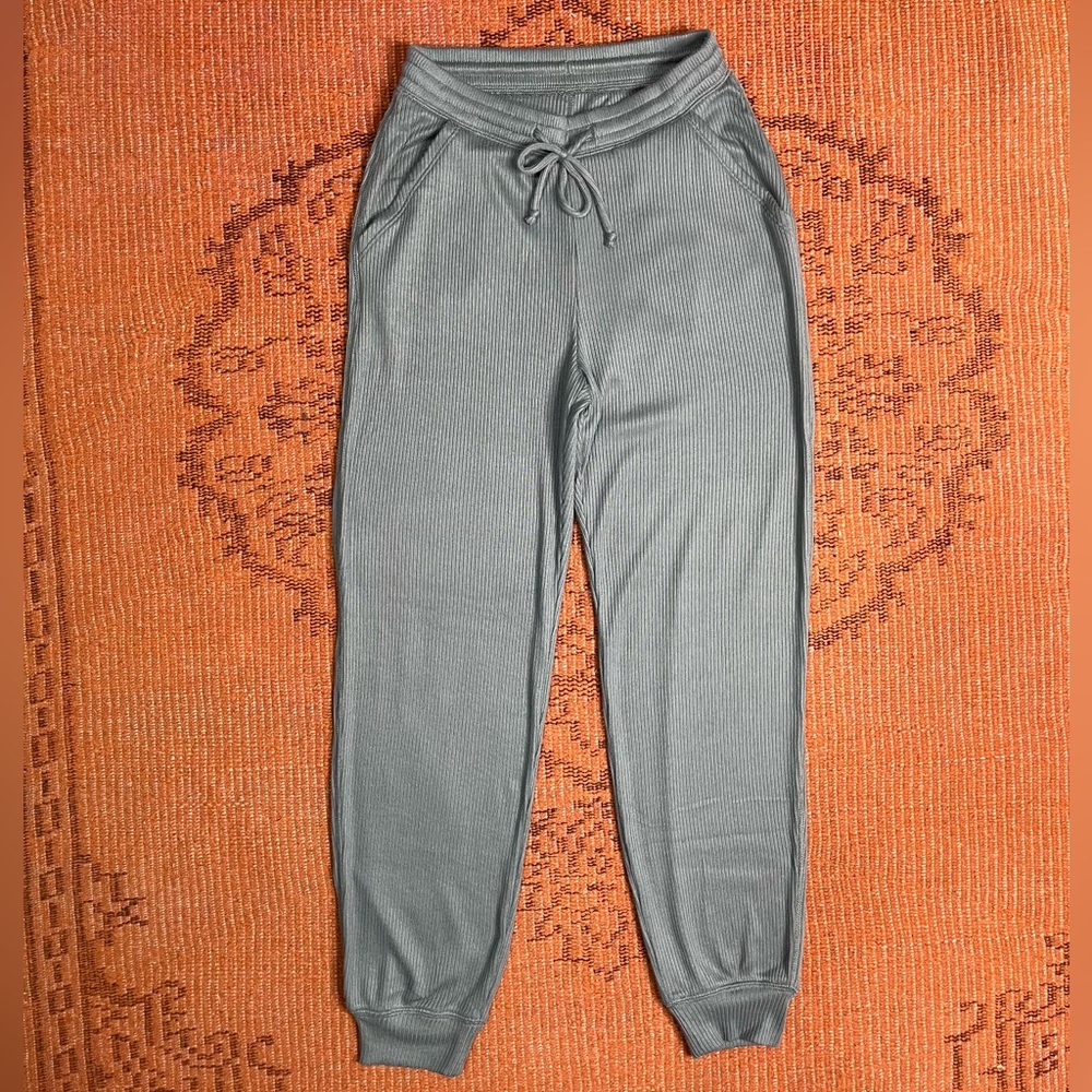 Gilly Hicks joggers